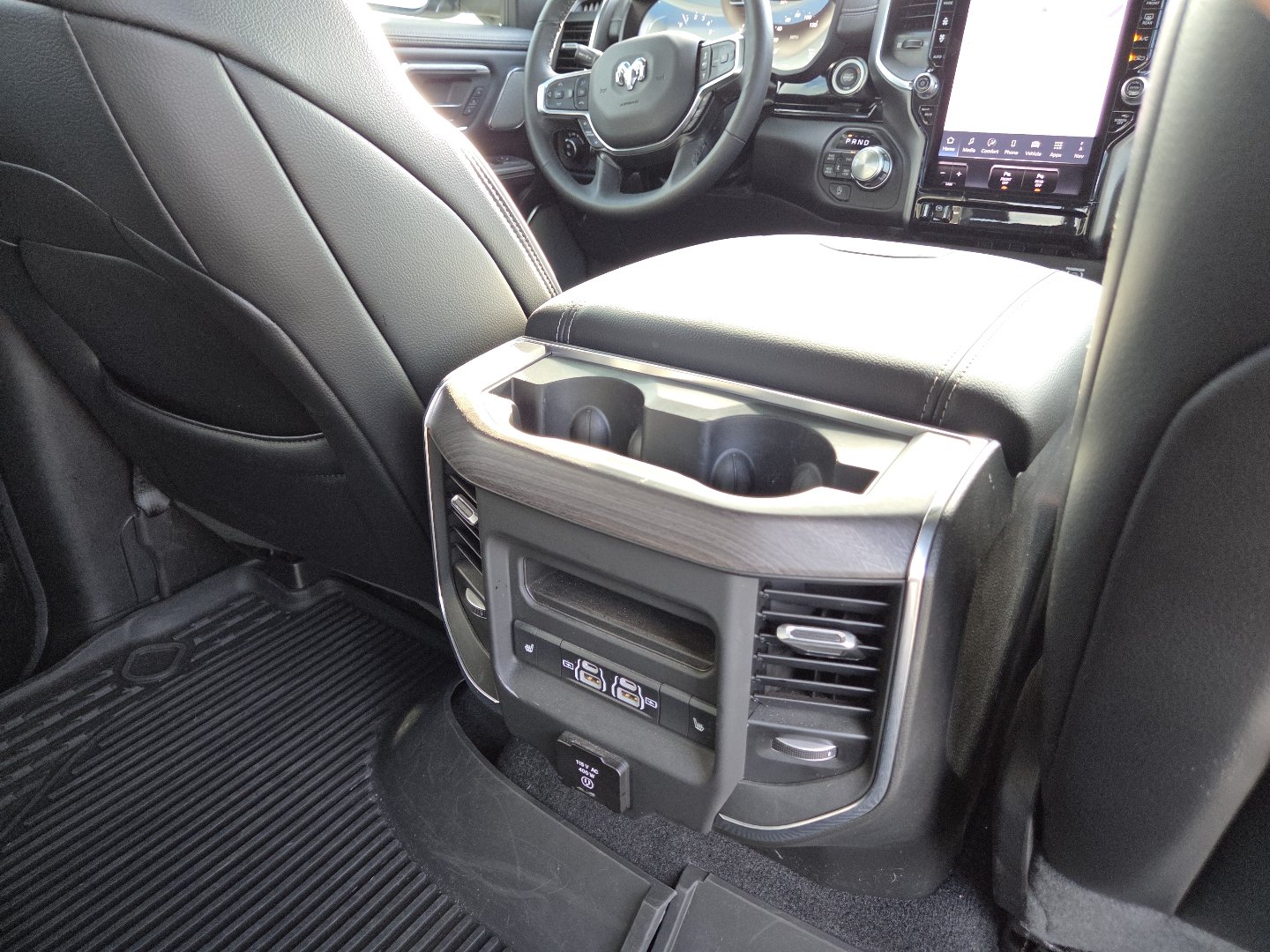 Used 2025 RAM 1500 Laramie w/ Night Edition AWD/4WD image 27