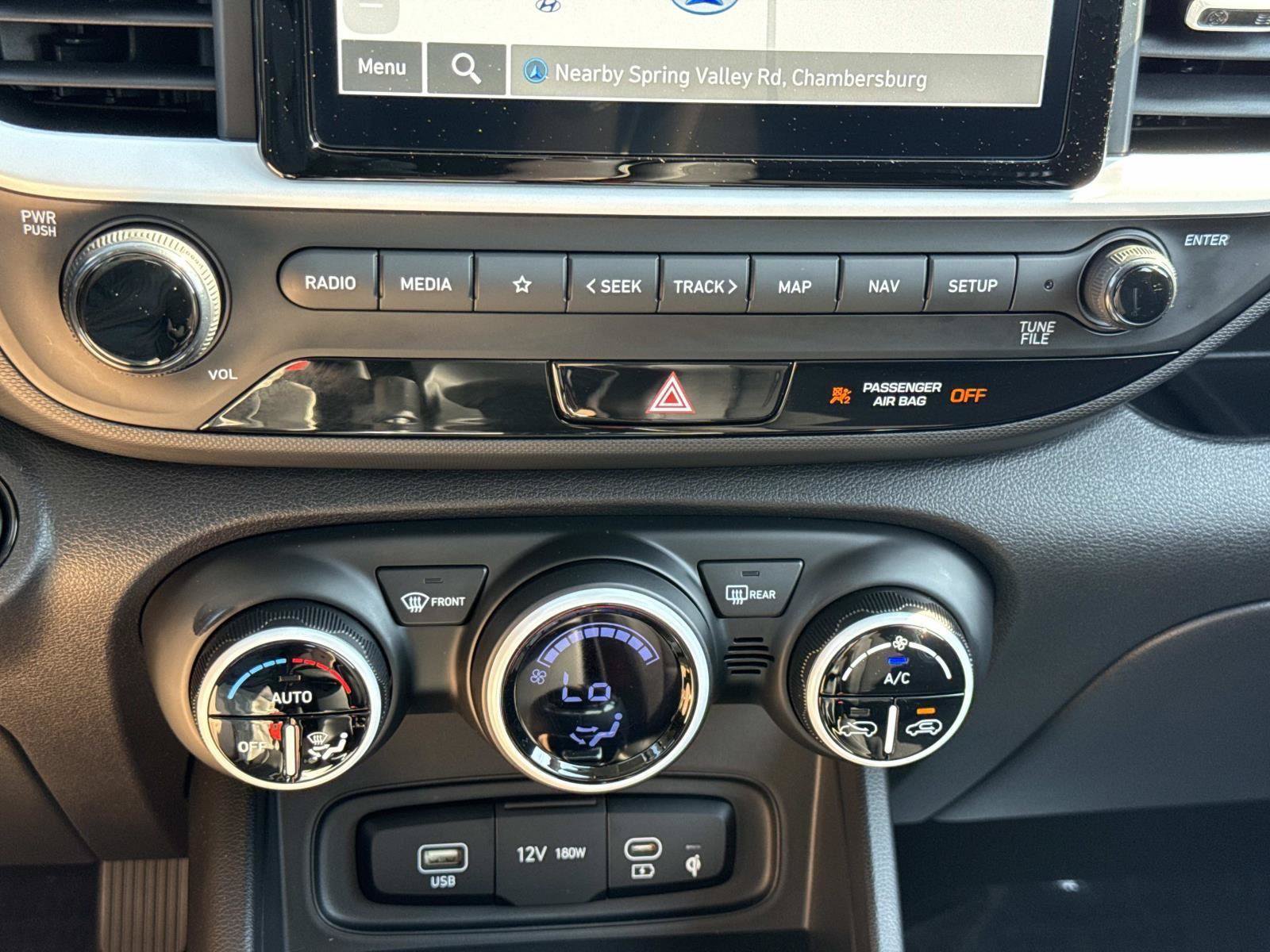 Certified 2025 Hyundai Venue Limited FWD image 6
