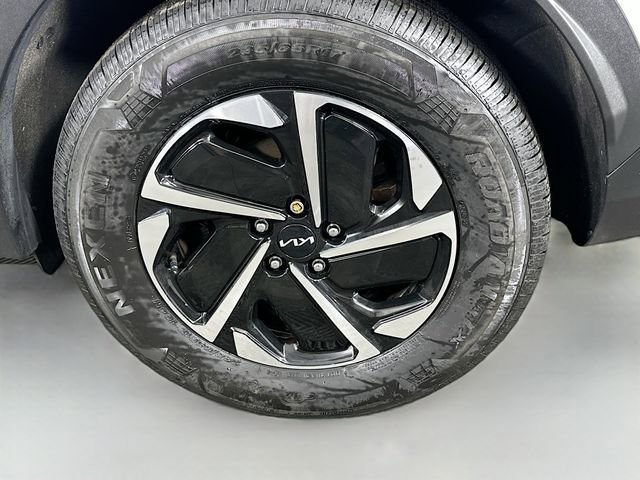 Used 2023 Kia Sportage LX image 29