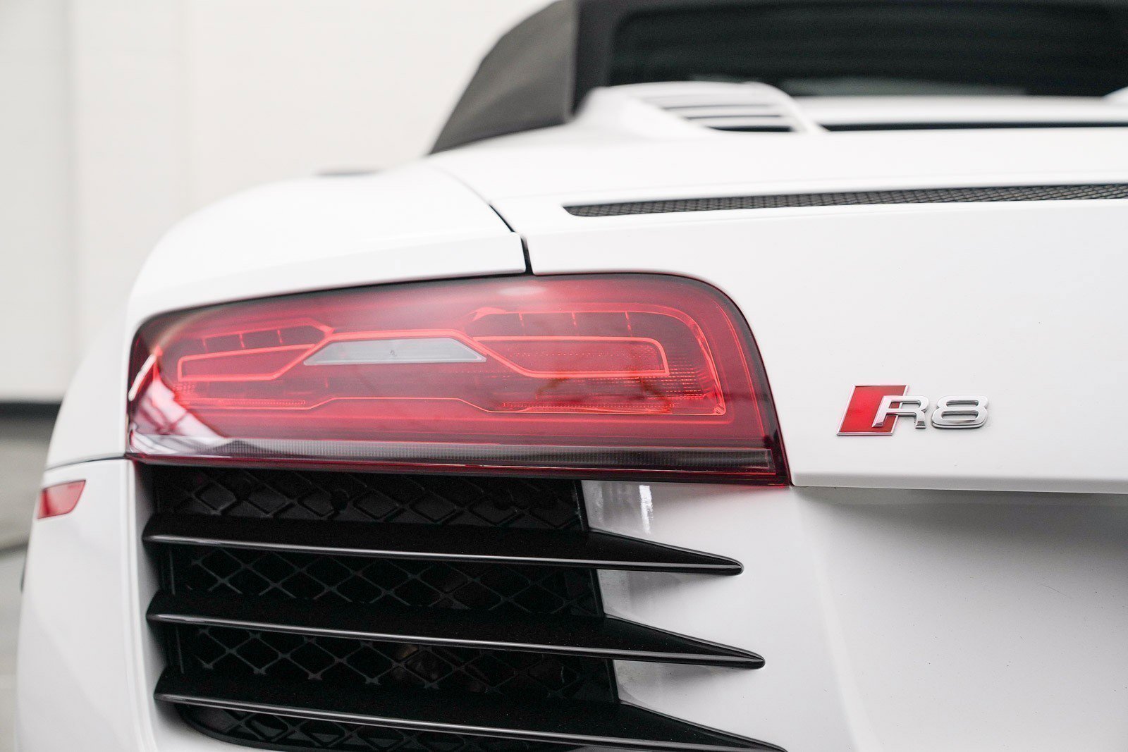 Used 2015 Audi R8 V8 AWD/4WD image 15