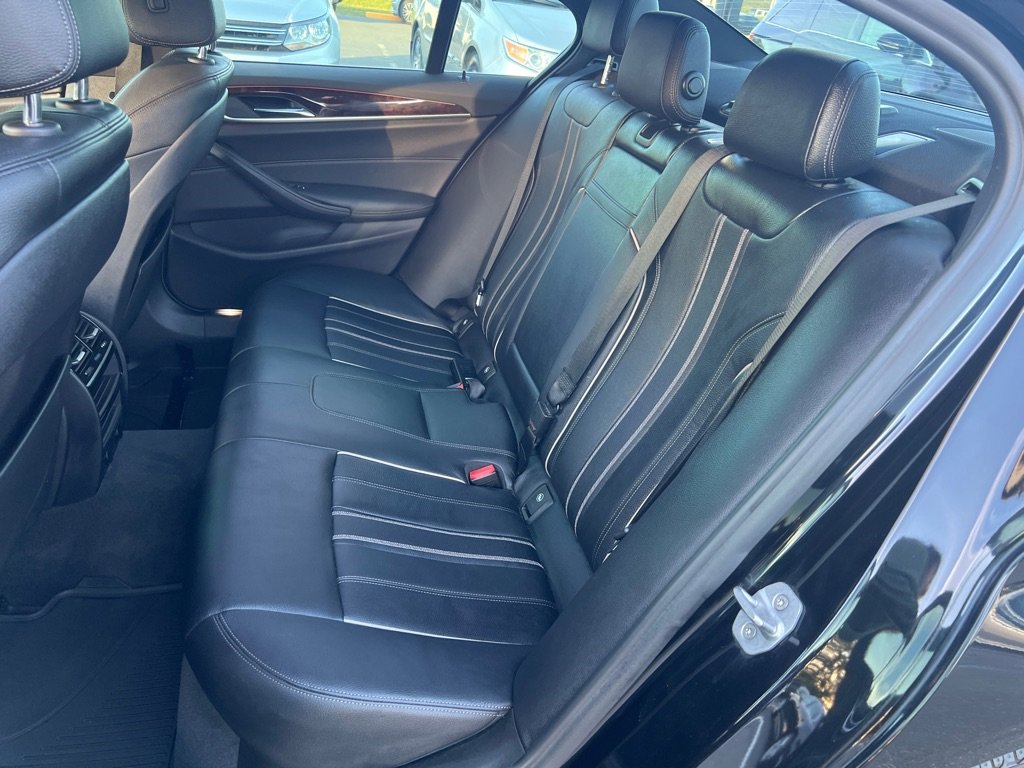 Used 2018 BMW 530i xDrive image 14