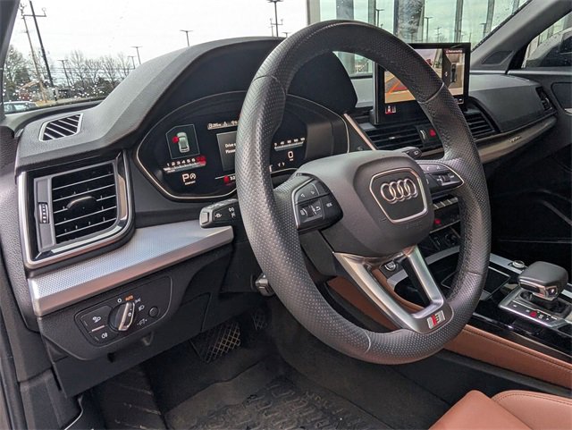 Used 2024 Audi Q5 2.0T Premium Plus w/ Premium Plus Package image 11