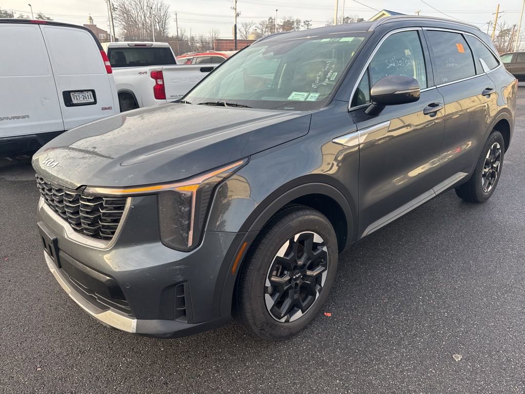 Used 2024 Kia Sorento S image 7