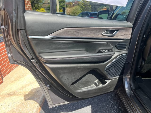 Used 2022 Jeep Grand Cherokee L Overland AWD/4WD image 19