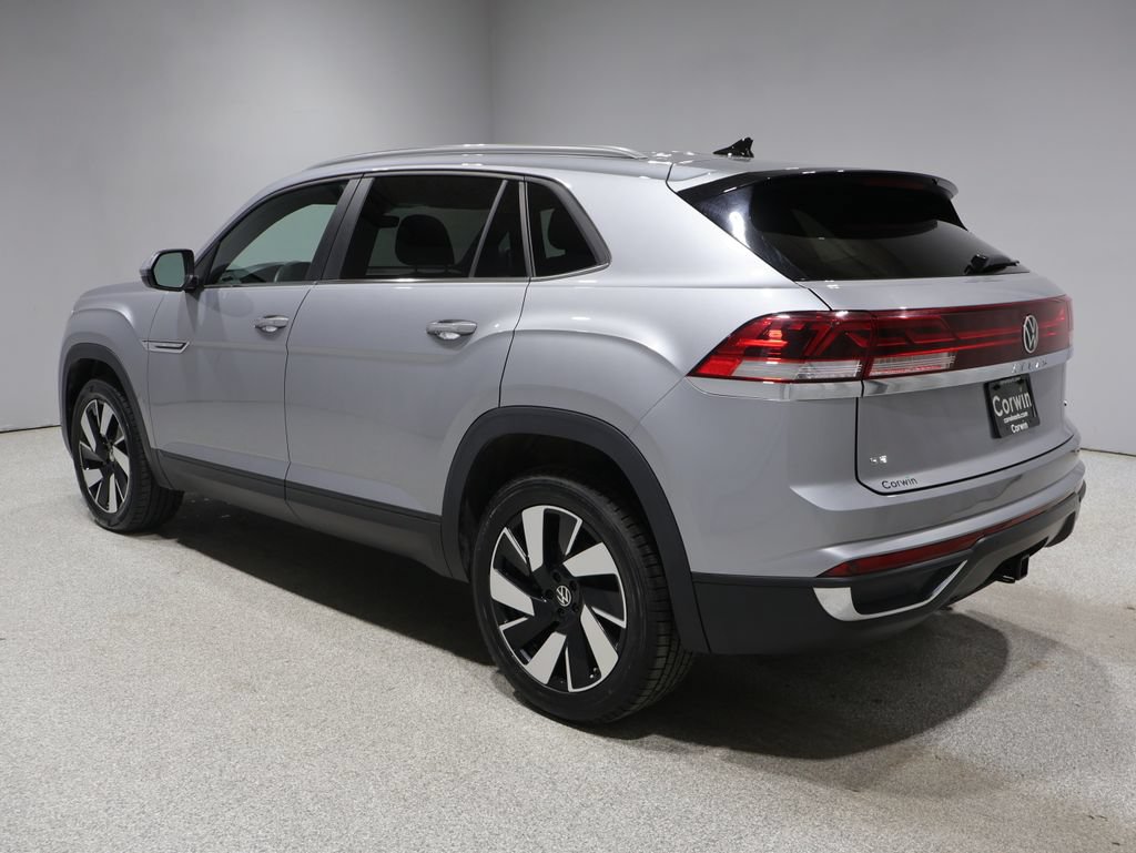 Used 2025 Volkswagen Atlas Cross Sport SE AWD/4WD image 4