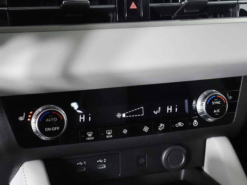 New 2026 Mitsubishi Outlander SE image 45