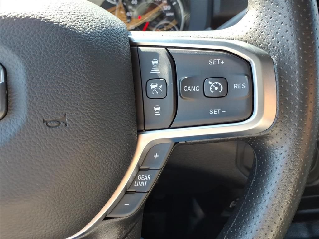 New 2026 RAM 2500 Tradesman w/ Chrome Appearance Group AWD/4WD image 19