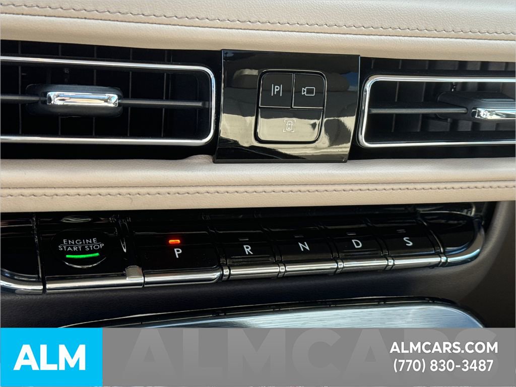 Used 2023 Lincoln Nautilus Reserve image 38