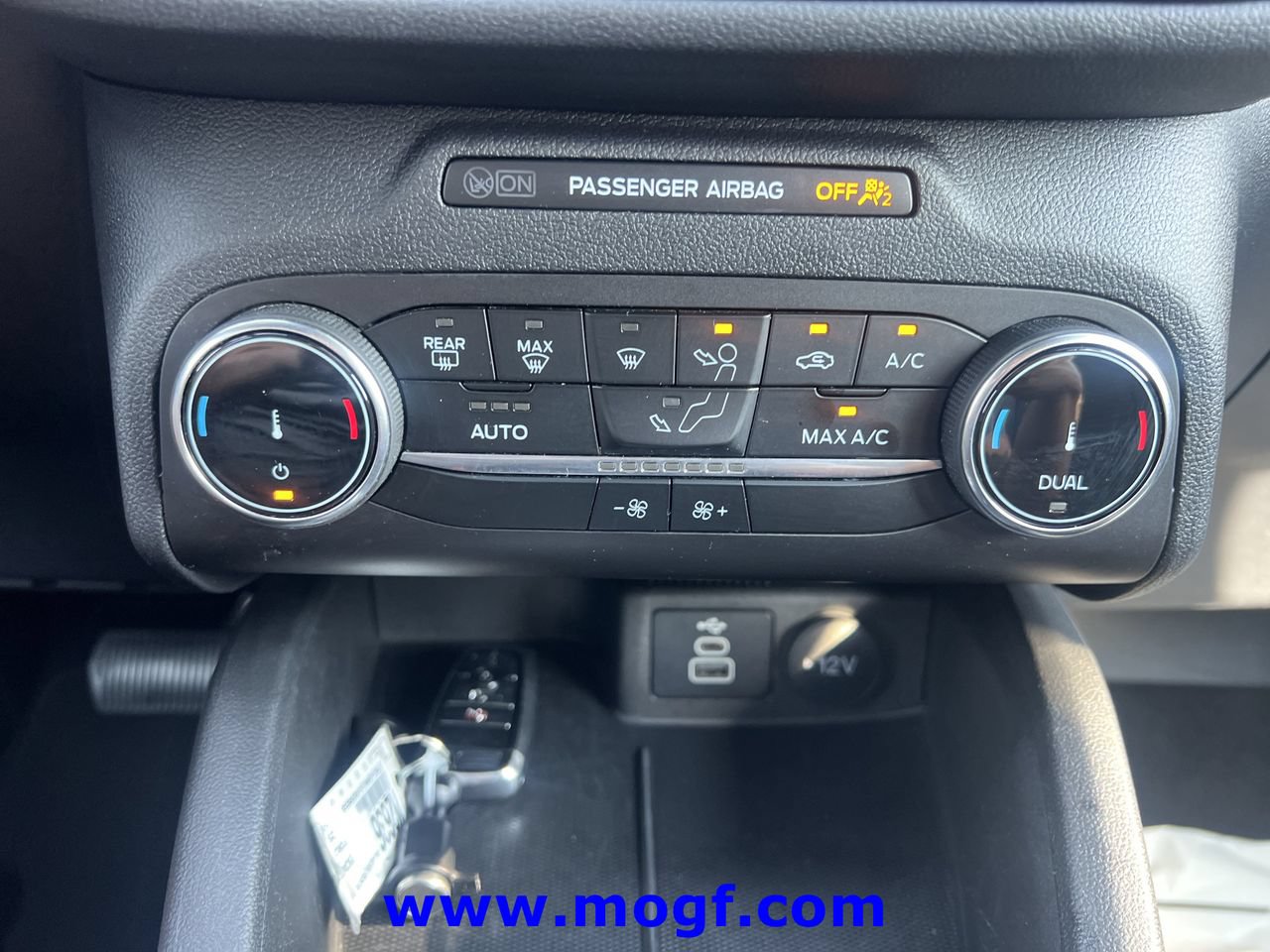 Used 2025 Ford Escape ST-Line FWD image 10
