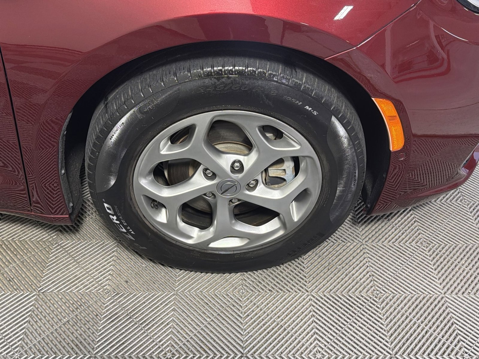 Used 2023 Chrysler Pacifica Limited image 12