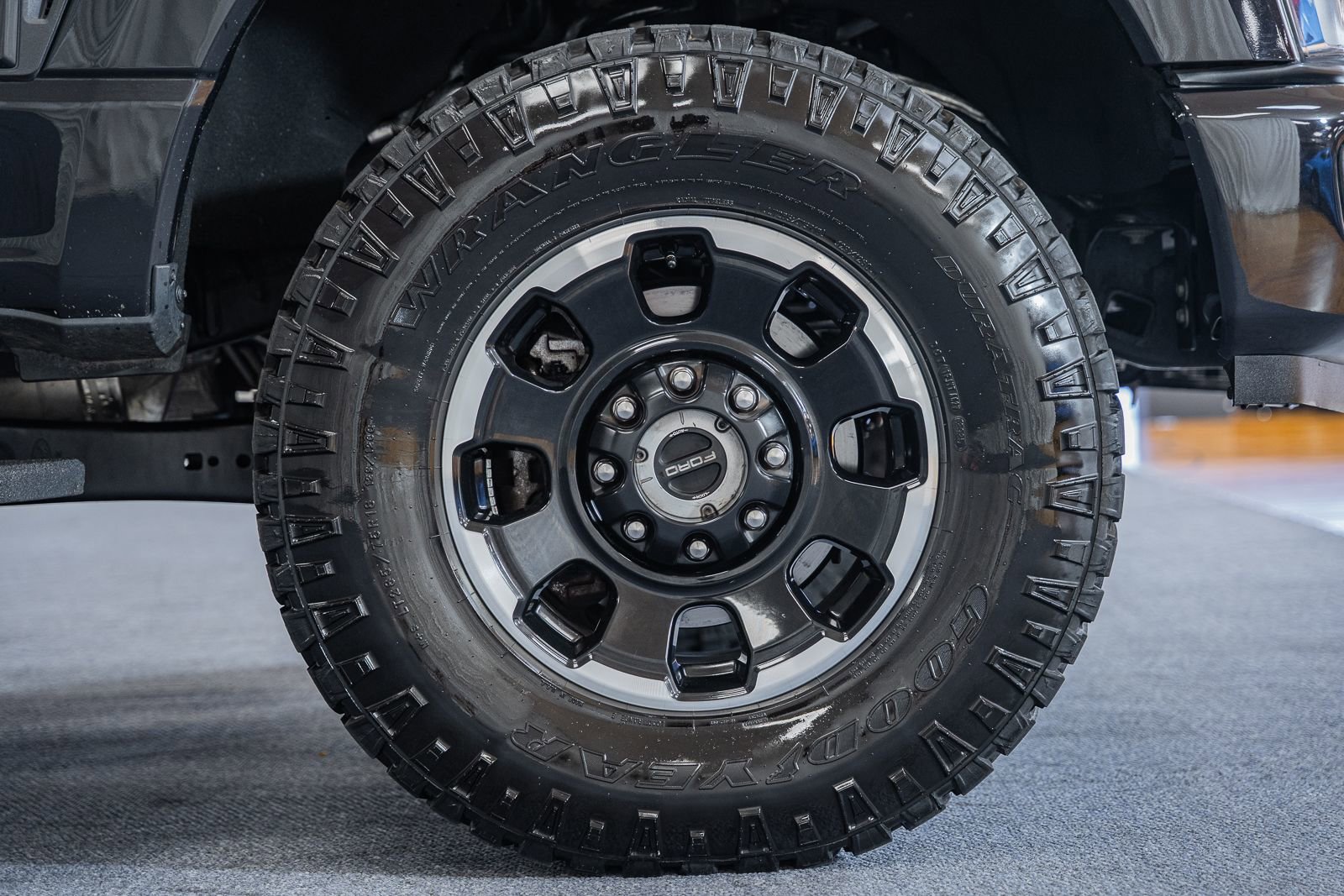 Used 2023 Ford F250 Lariat w/ Lariat Ultimate Package AWD/4WD image 25