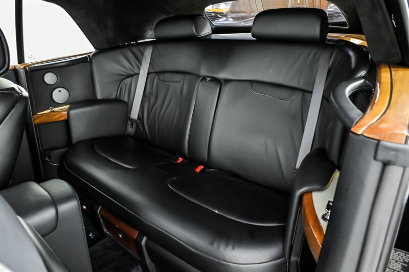 Used 2008 Rolls-Royce Phantom Drophead Coupe RWD image 23