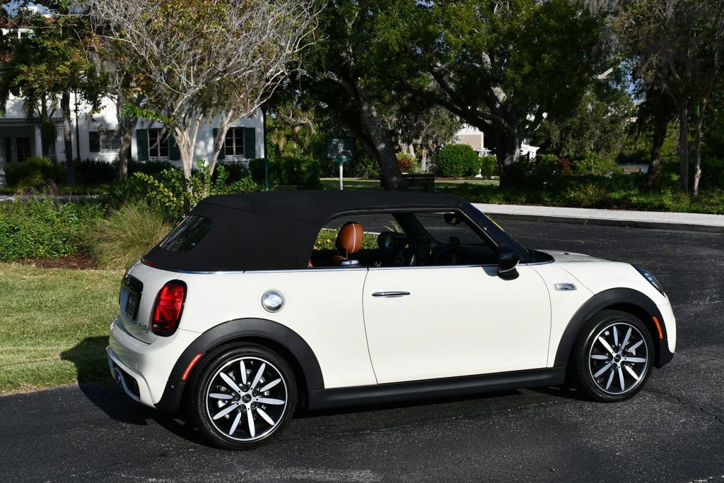 Used 2021 MINI Cooper S image 6