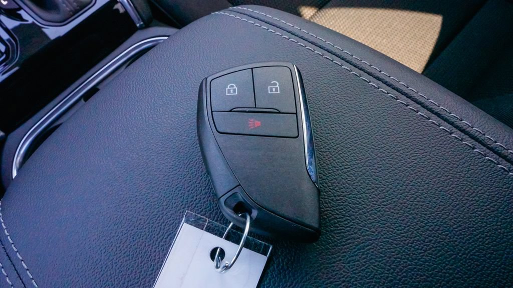 New 2026 GMC Canyon Elevation w/ Technology Package RWD image 23