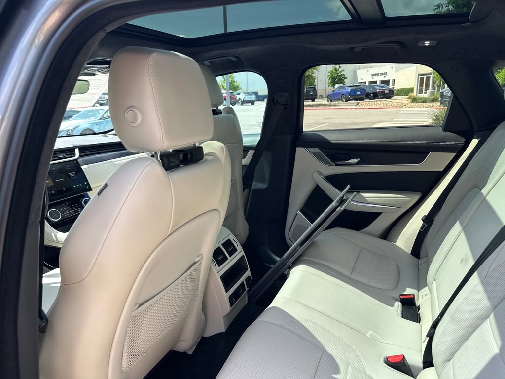 Used 2024 Jaguar F-PACE R-Dynamic S AWD/4WD image 40
