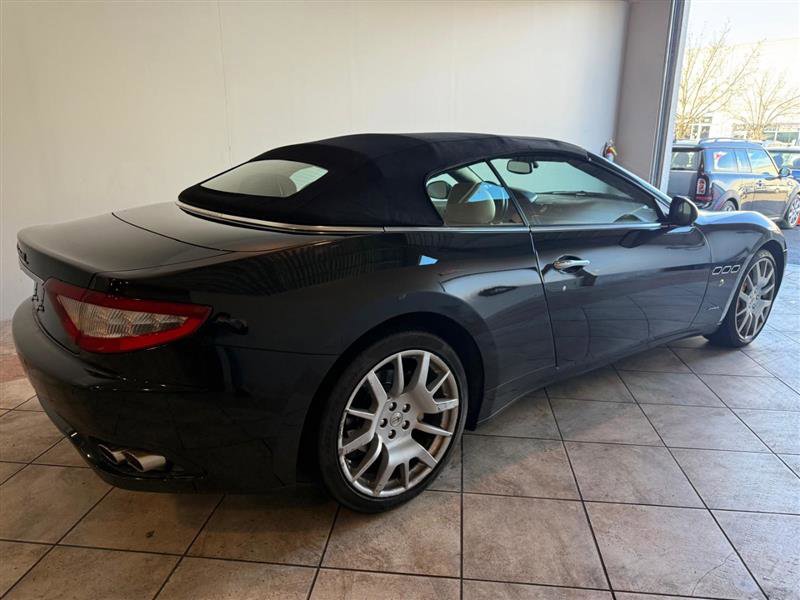 Used 2010 Maserati GranTurismo Convertible RWD image 55