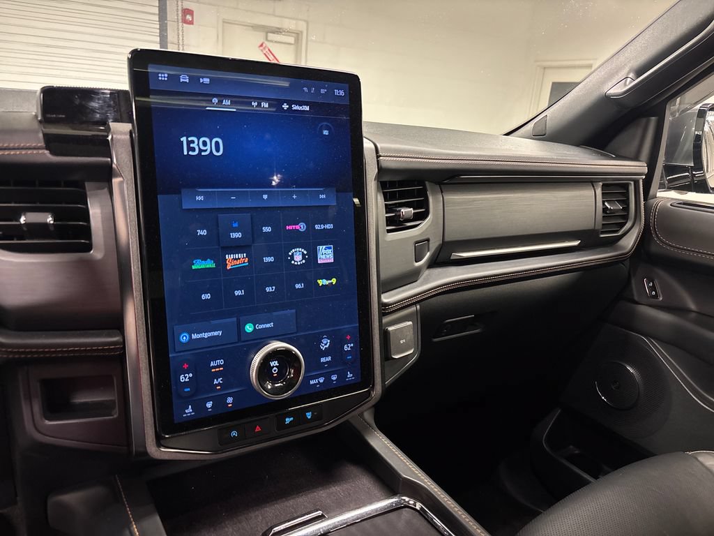 Used 2023 Ford Expedition Max Platinum RWD image 35
