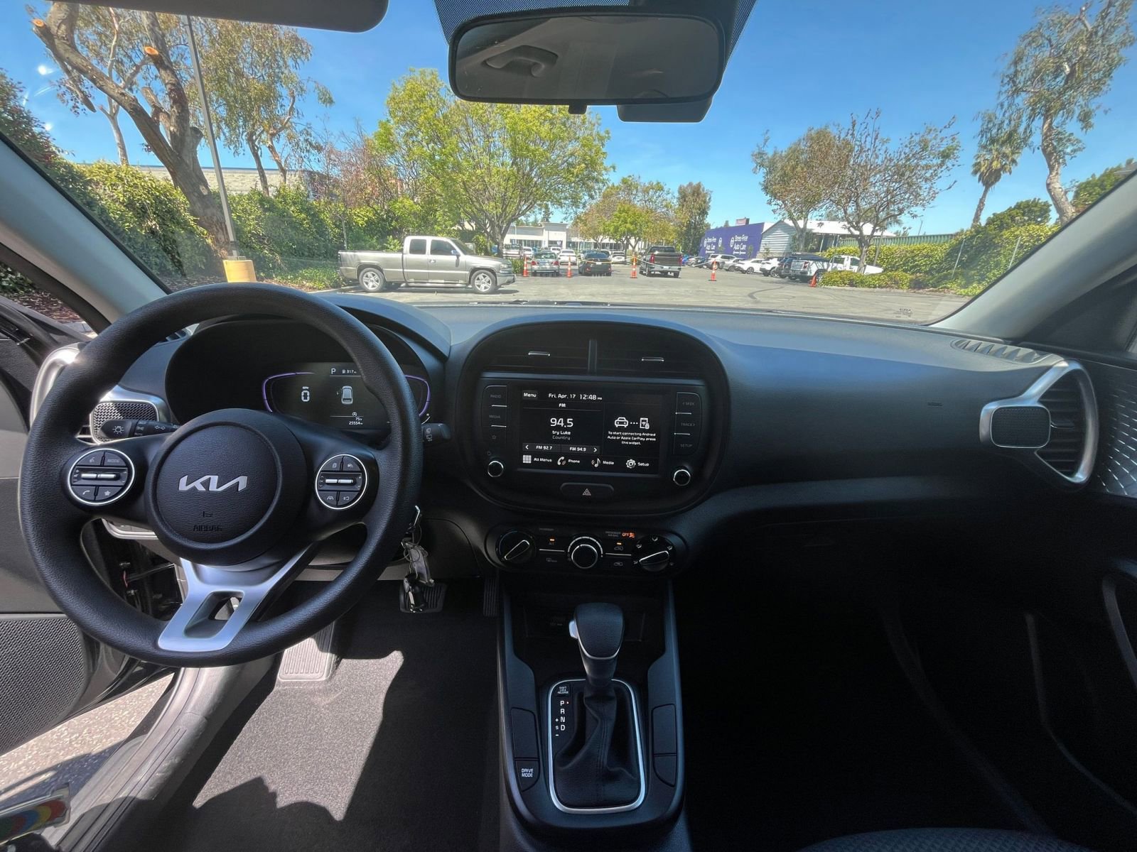 Used 2025 Kia Soul LX w/ LX Technology Package image 31