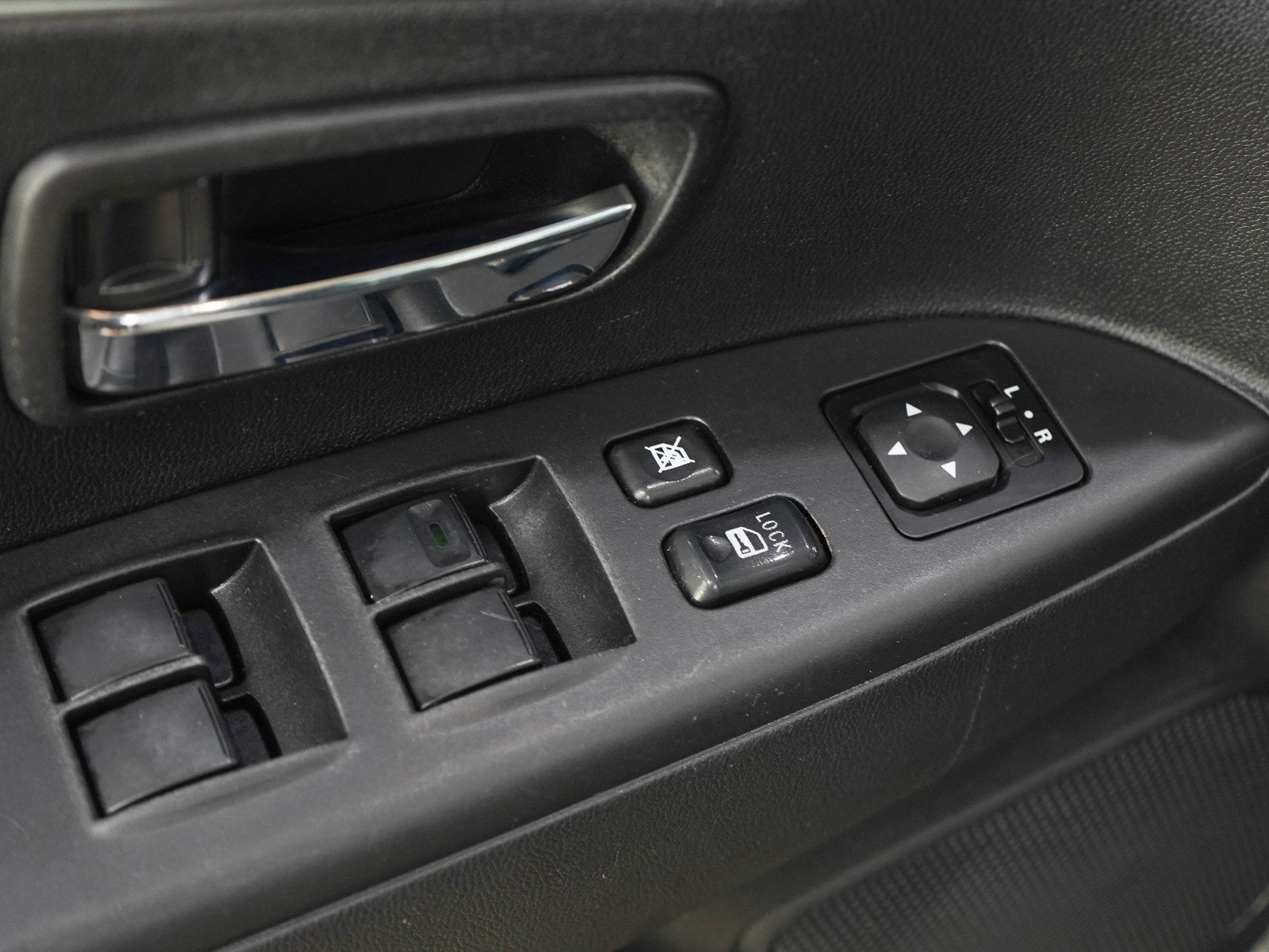 Used 2014 Mitsubishi Outlander Sport SE AWD/4WD image 20