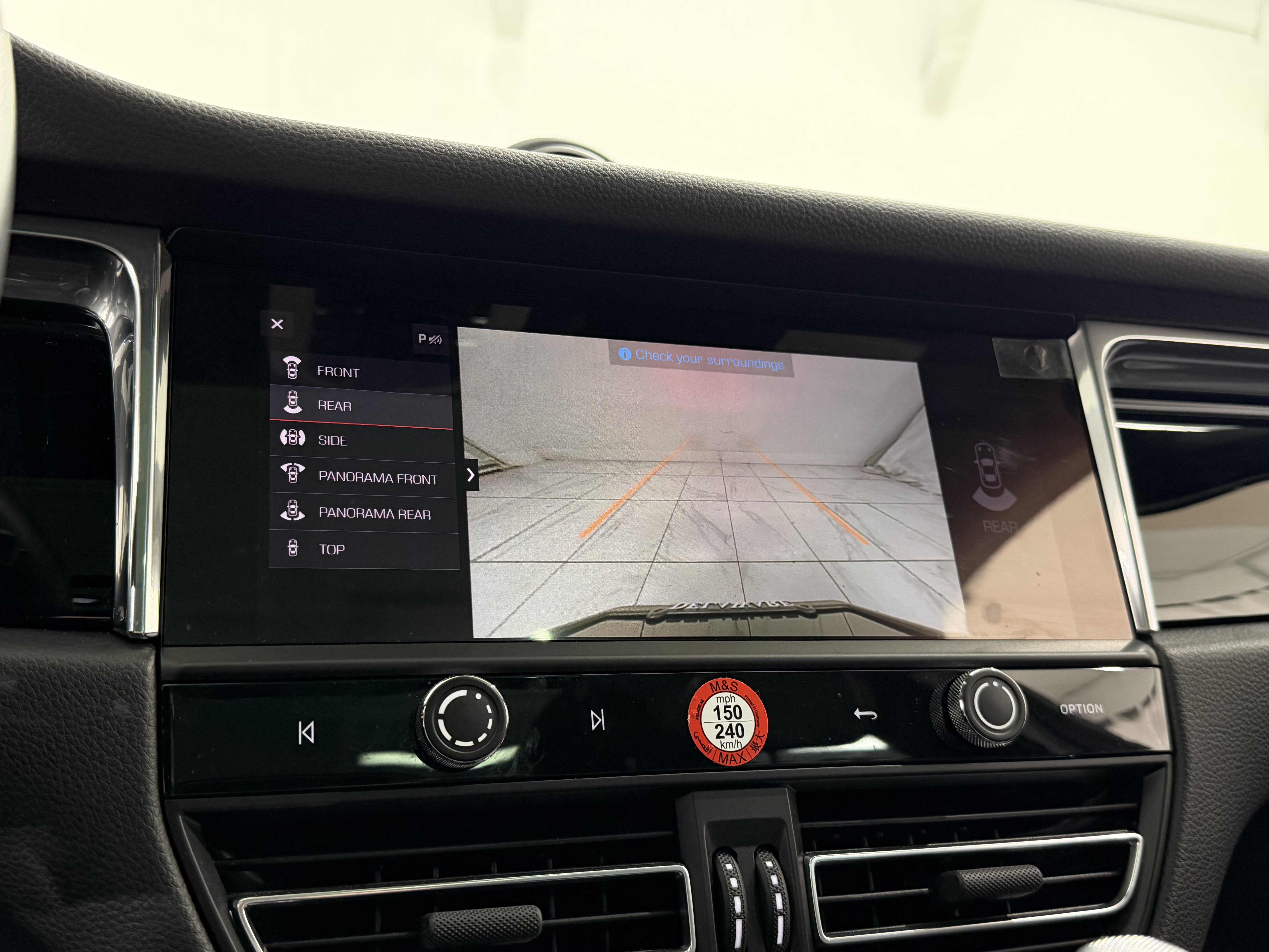 Certified 2025 Porsche Macan image 45