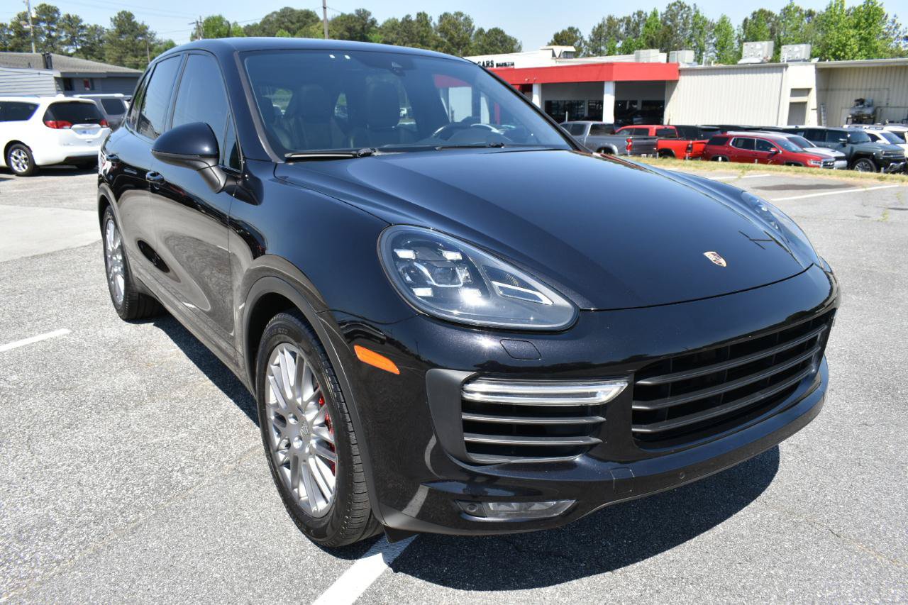 Used 2015 Porsche Cayenne Turbo AWD/4WD image 4