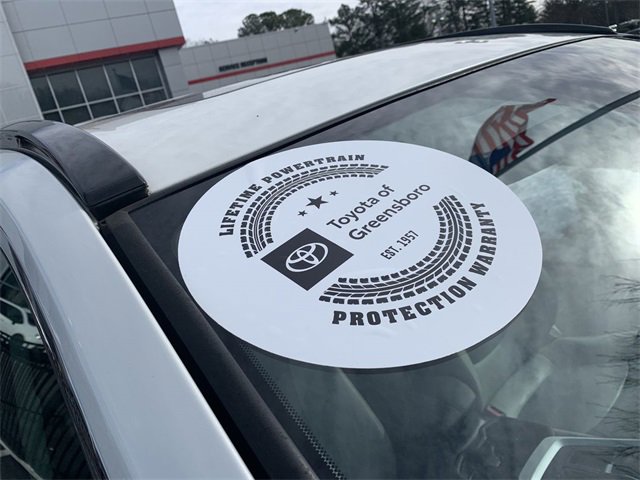 Used 2021 Toyota RAV4 XLE Premium image 37