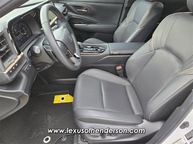 Used 2025 Toyota Crown Signia image 10