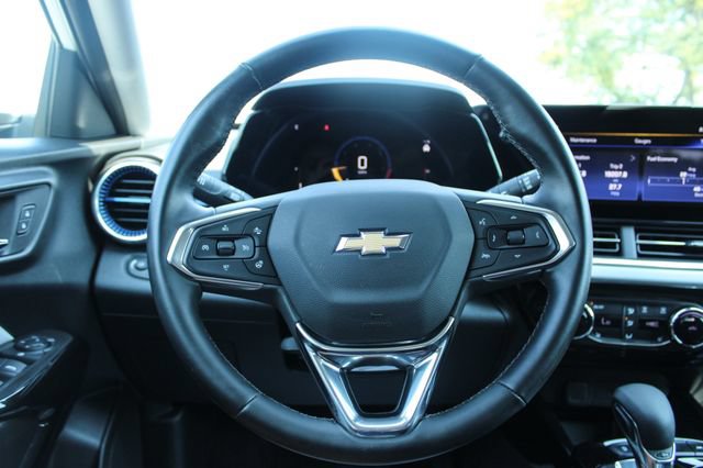 Used 2024 Chevrolet Trax LT w/ Driver Confidence Package FWD image 22