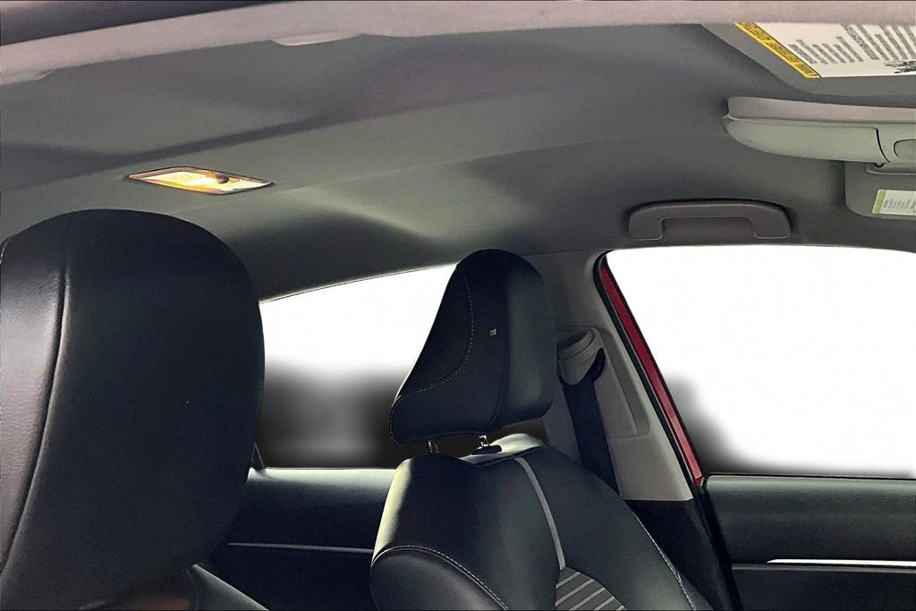Used 2021 Toyota Camry SE image 27