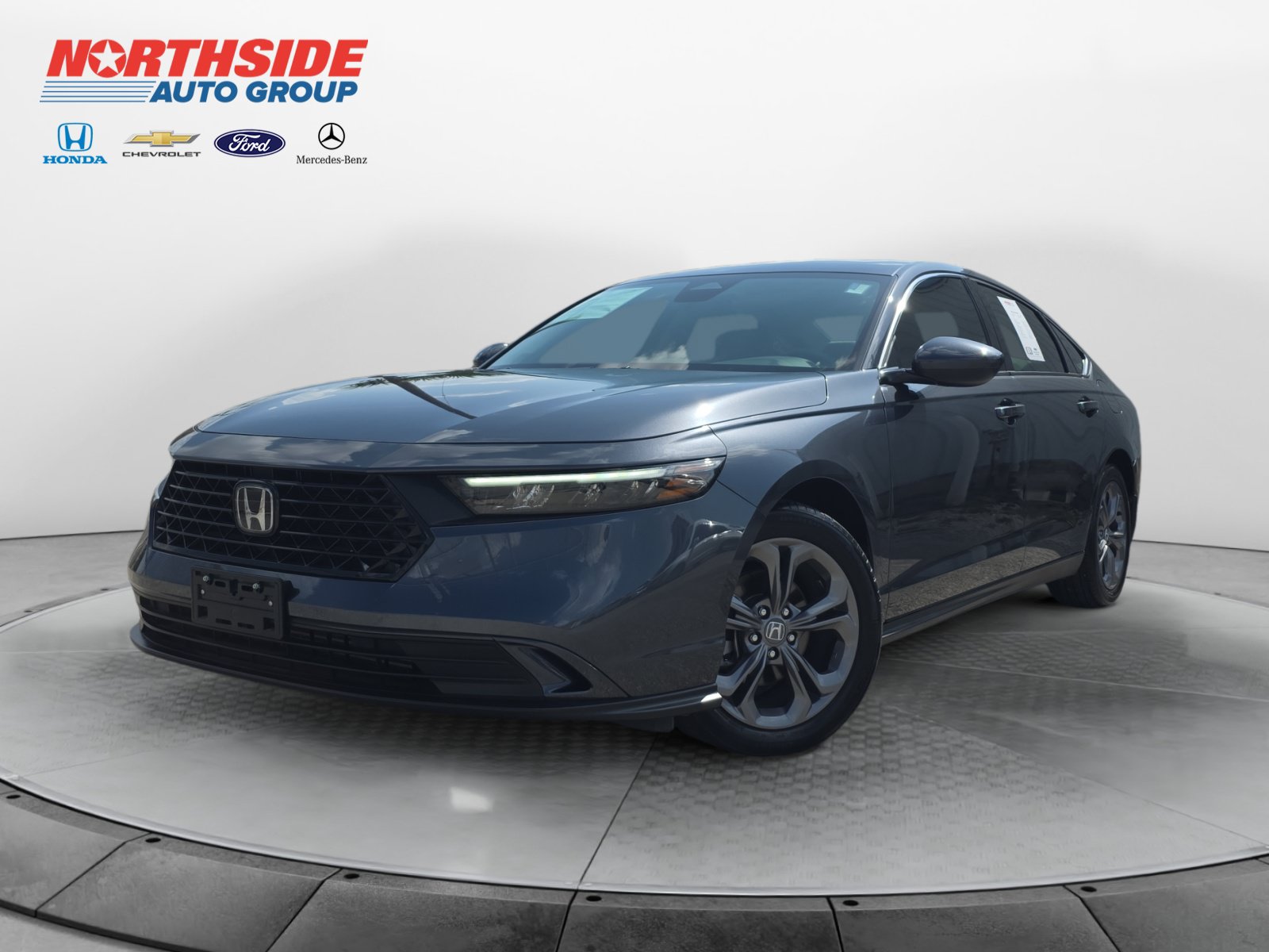 Used 2024 Honda Accord EX image 3