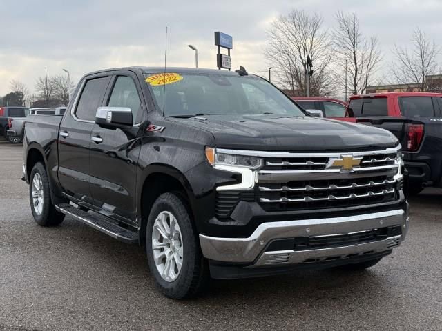 Used 2022 Chevrolet Silverado 1500 LTZ AWD/4WD image 4