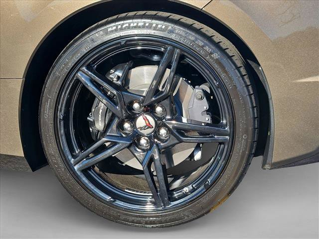 Used 2021 Chevrolet Corvette Stingray Premium Conv w/ 3LT RWD image 27