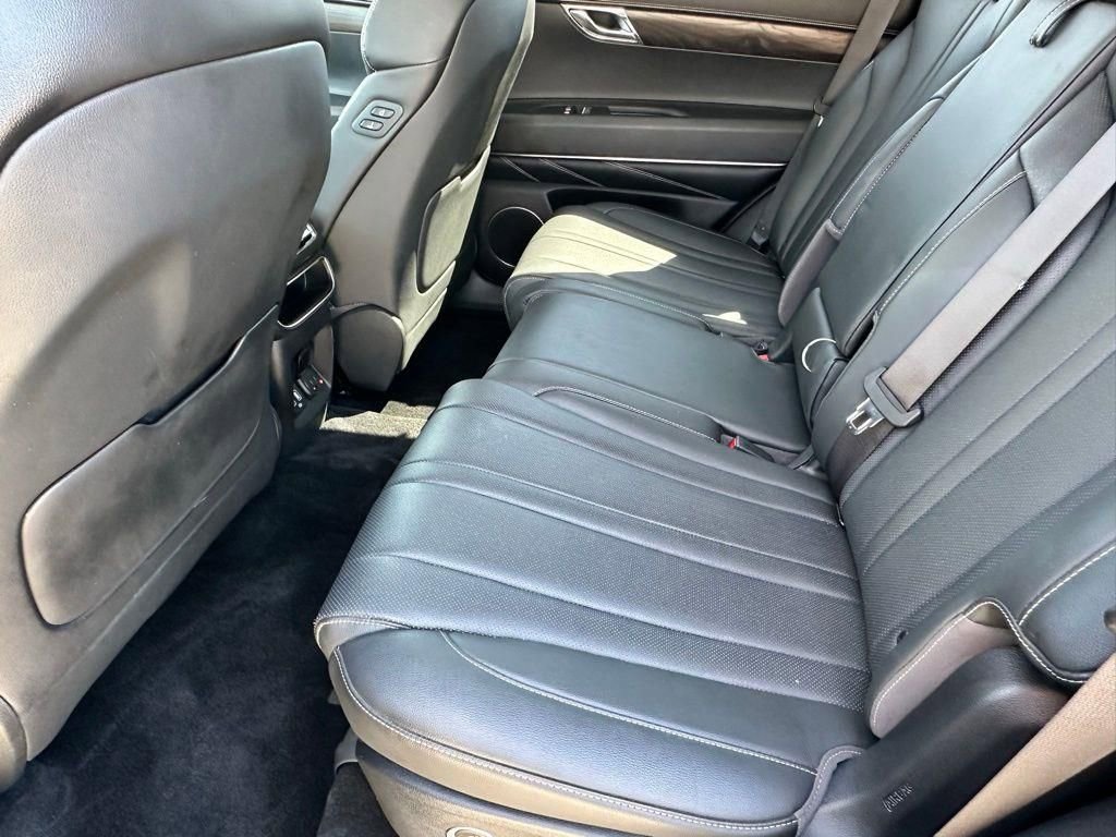 Used 2024 Genesis GV80 2.5T image 7