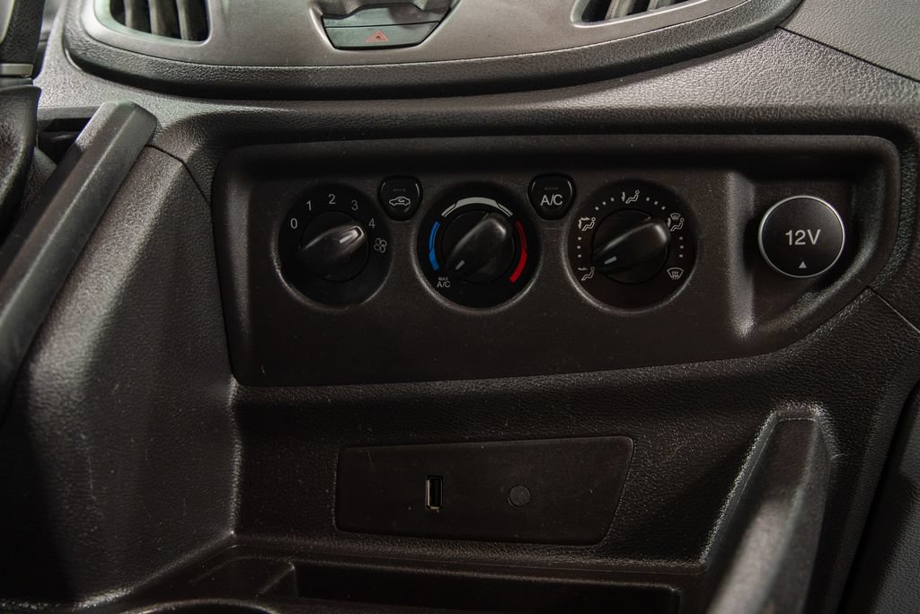 Used 2017 Ford Transit 250 138 RWD image 18