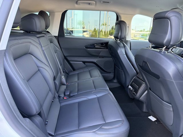 New 2026 Lincoln Nautilus Premier AWD/4WD image 21