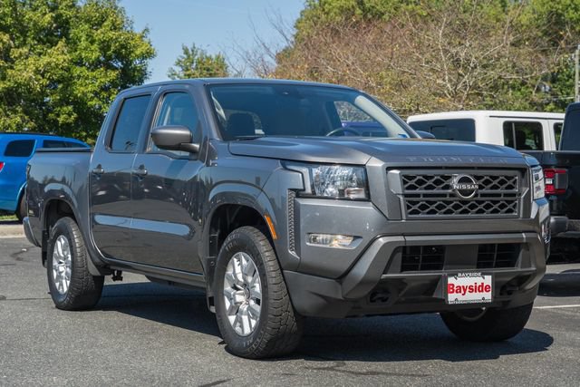 Used 2022 Nissan Frontier SV AWD/4WD image 2