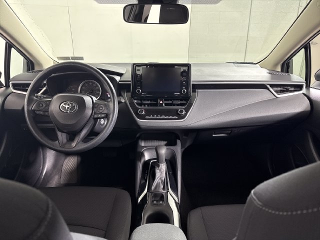 Used 2022 Toyota Corolla LE FWD image 19