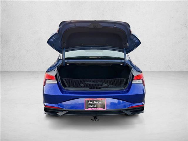 Used 2022 Hyundai Elantra SEL FWD image 7