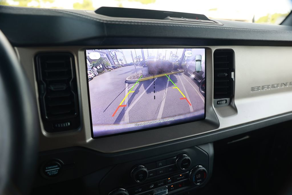 Used 2025 Ford Bronco Outer Banks image 25
