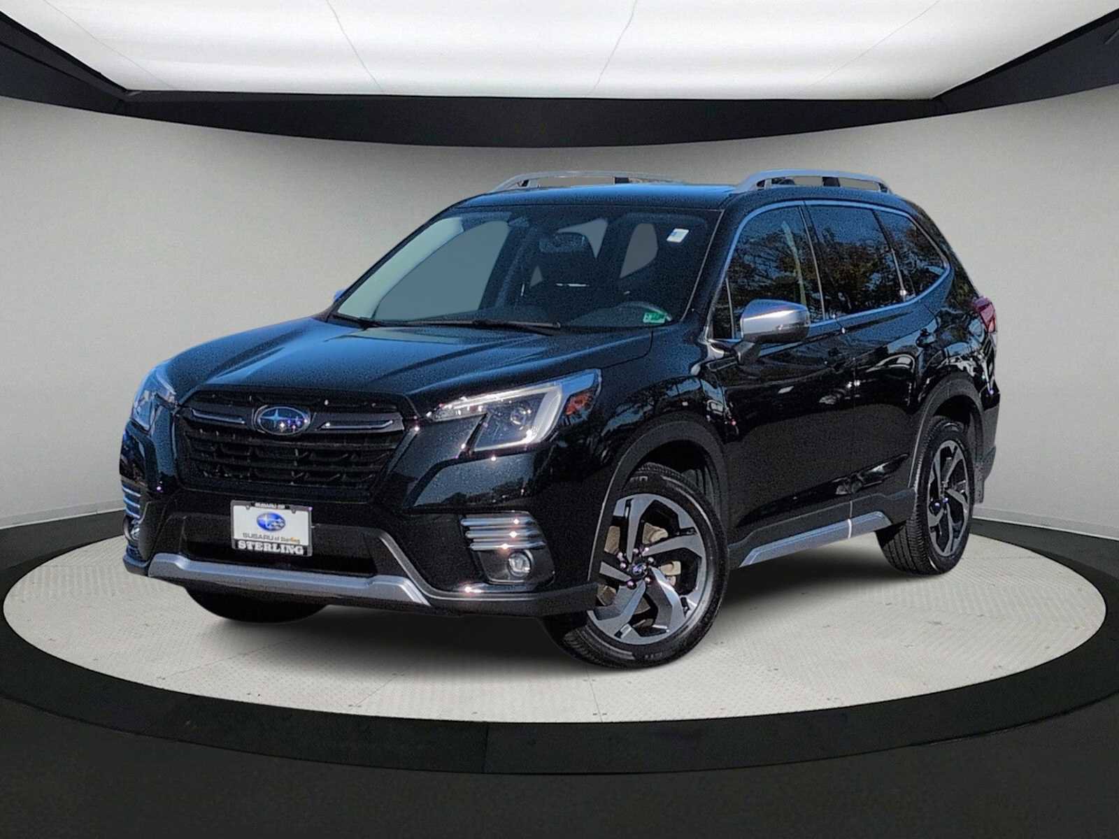 Used 2024 Subaru Forester Touring w/ POP Package 3