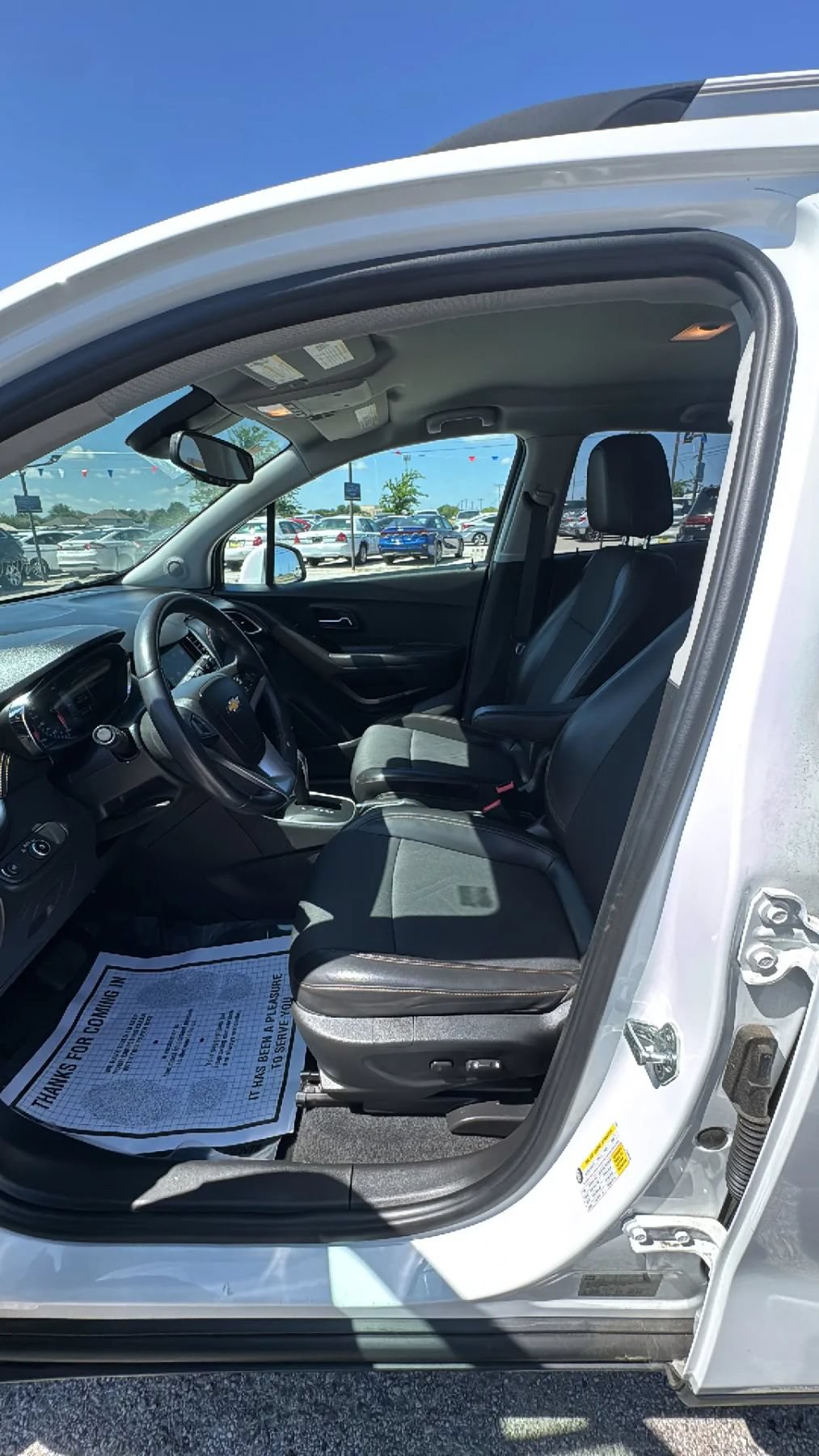 Used 2018 Chevrolet Trax LT w/ LT Convenience Package AWD/4WD image 9
