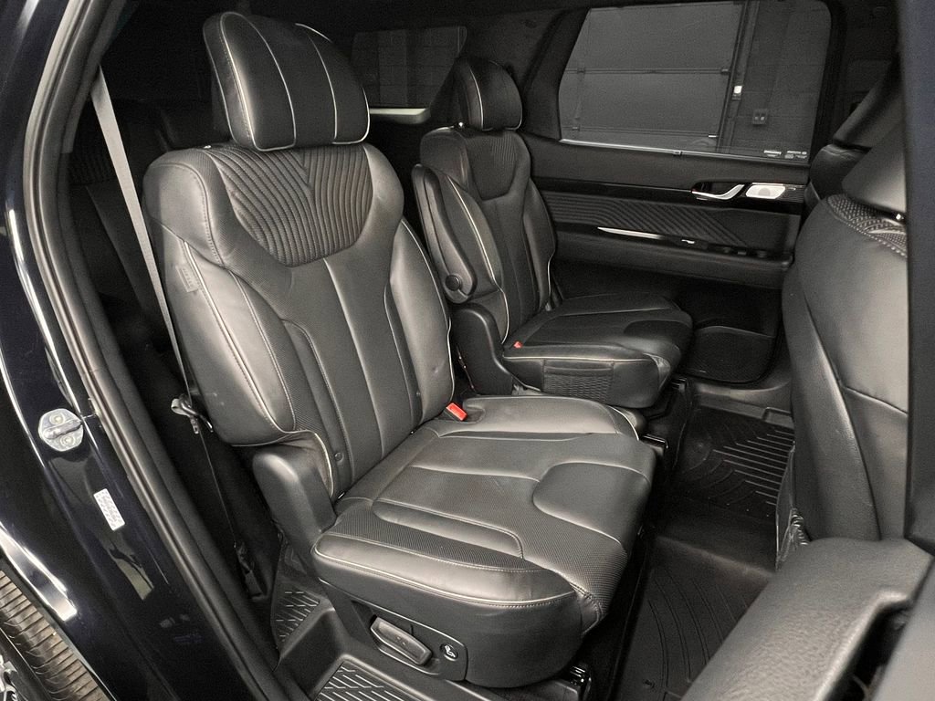 Used 2023 Hyundai Palisade Calligraphy image 22