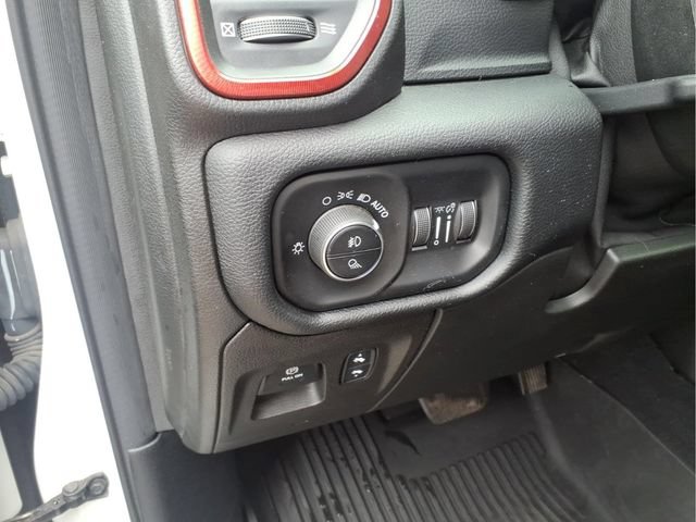 Used 2019 RAM 1500 Rebel AWD/4WD image 17