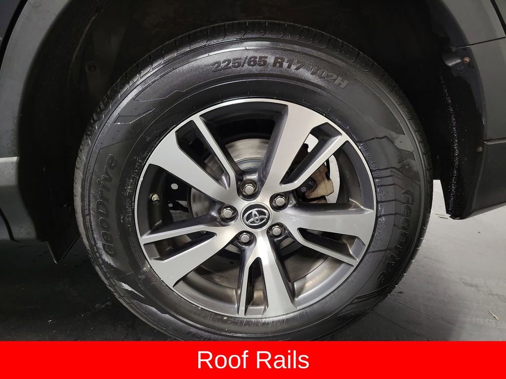 Used 2018 Toyota RAV4 XLE w/ Plus Extra Value Package AWD/4WD image 10