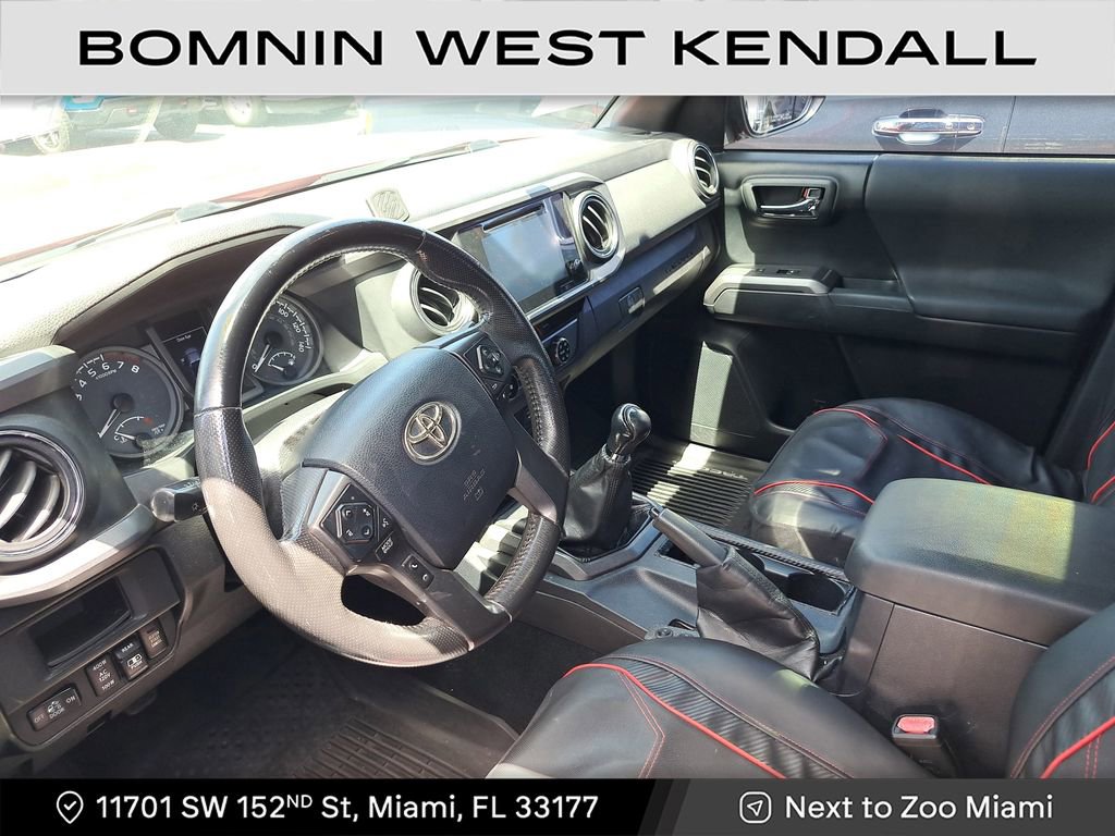Used 2017 Toyota Tacoma SR image 15