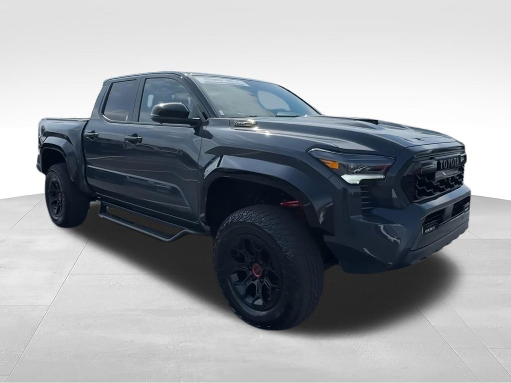 Used 2025 Toyota Tacoma TRD Pro AWD/4WD image 2