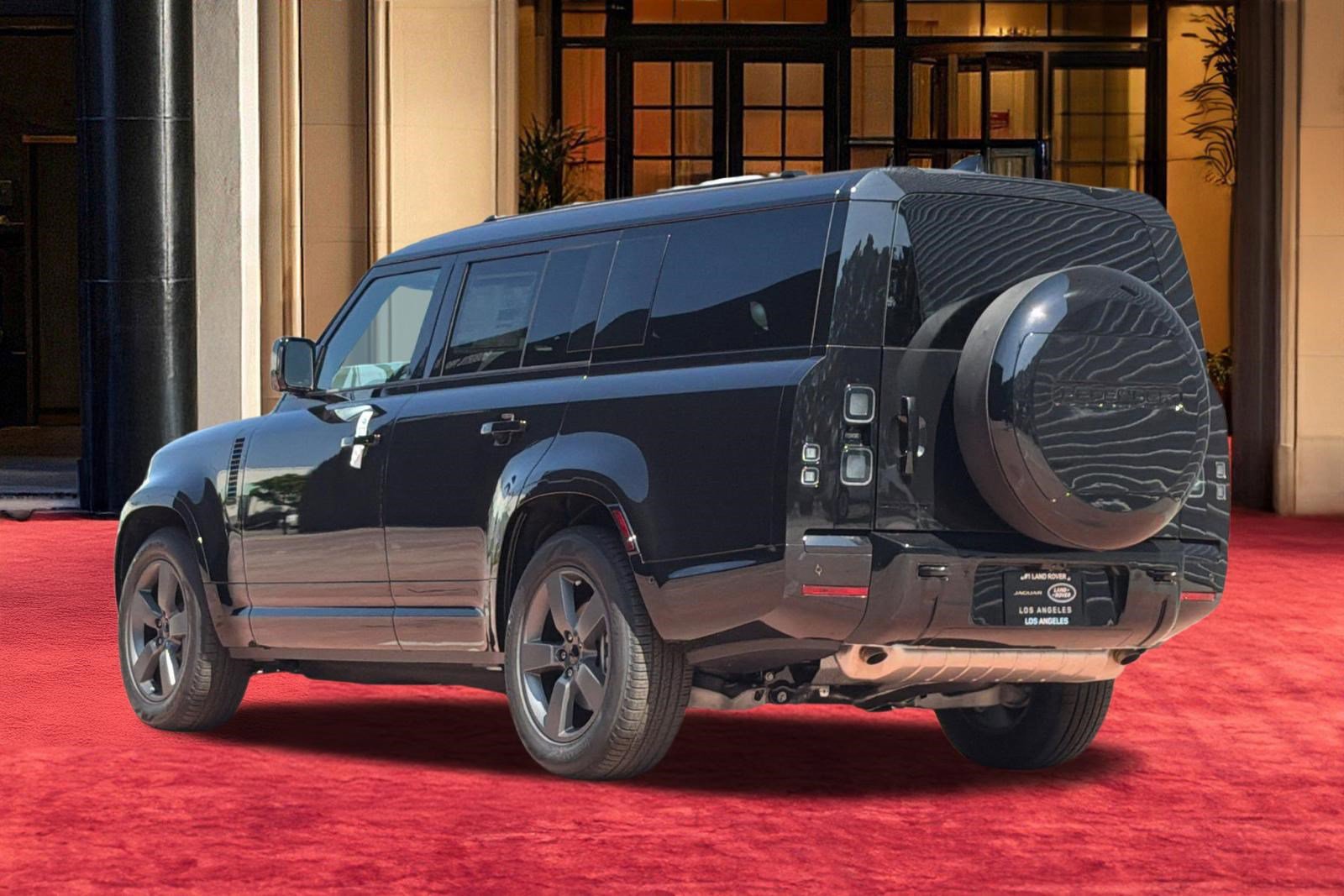 New 2026 Land Rover Defender 130 X-Dynamic SE AWD/4WD image 3