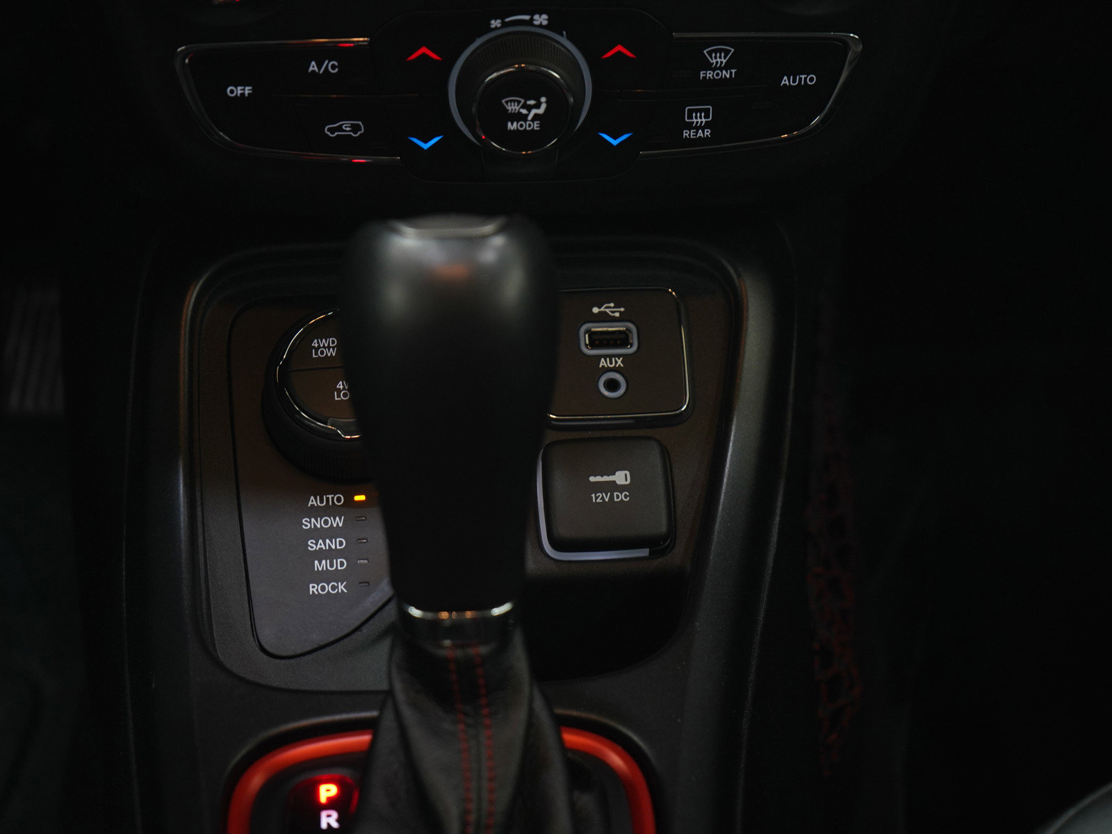 Used 2017 Jeep Compass Trailhawk w/ Popular Equipment Group AWD/4WD image 19