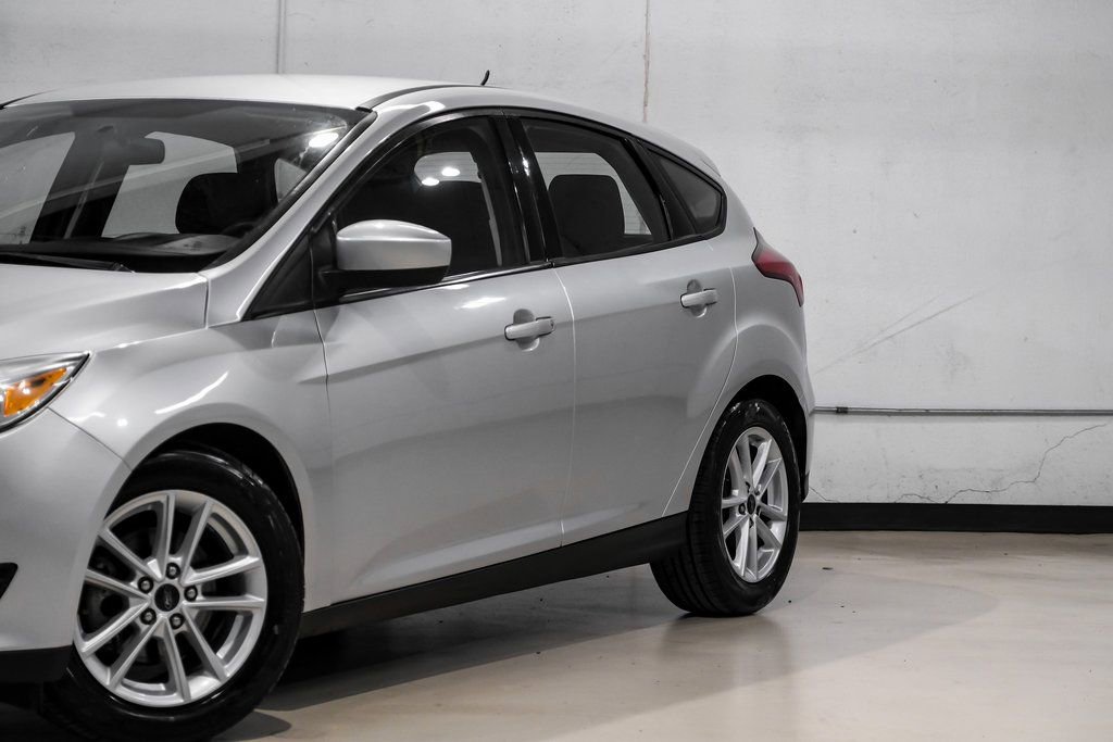 Used 2018 Ford Focus SE FWD image 6