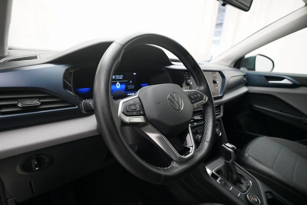 Used 2022 Volkswagen Taos SE image 8